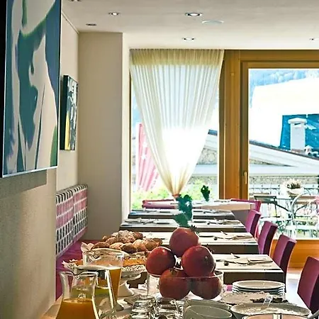 Meublè Sertorelli Reit Hotel