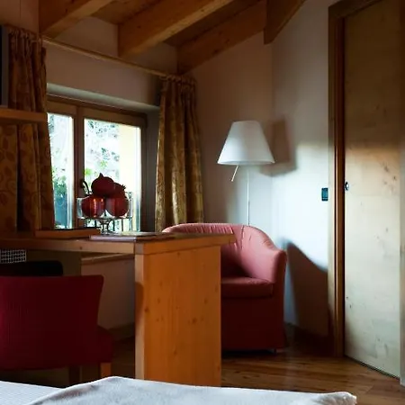 Meublè Sertorelli Reit Hotel